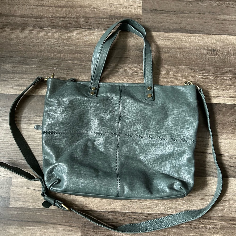 Aspen leather shoulder bag